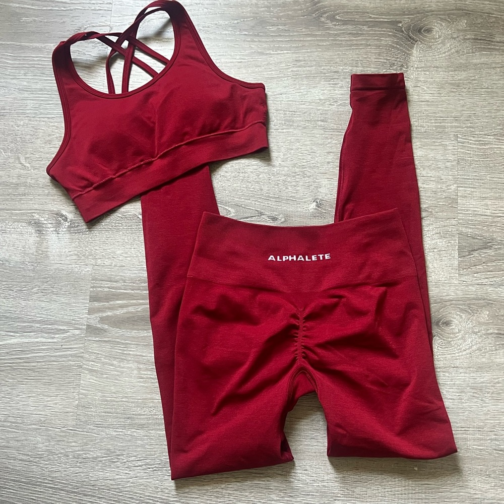 Alphalete amplify scarlet set